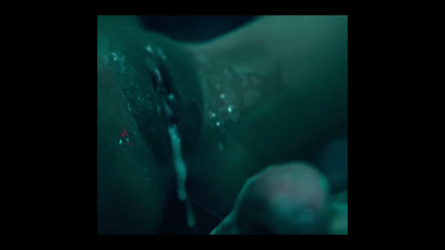 Boyfriend fuck so hard that girlfriend cum from pussy