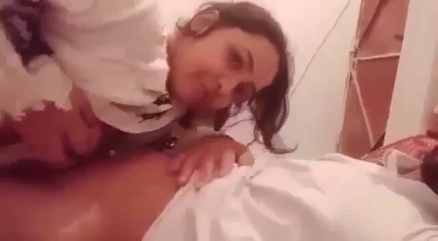 Pakistani Bhabhi and devar enjoying in bed when husband enjy